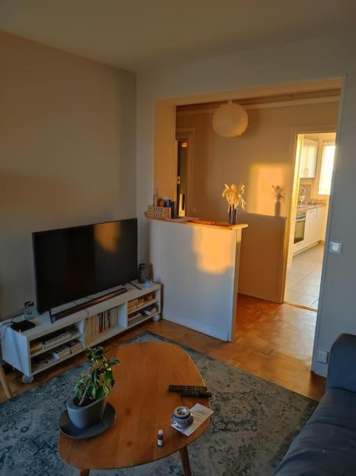 Superbe Appartement Lumineux Avec Vue Imprenable Tours Exteriör bild