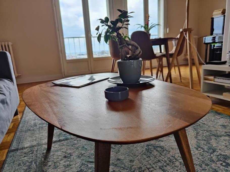 Superbe Appartement Lumineux Avec Vue Imprenable Tours Exteriör bild