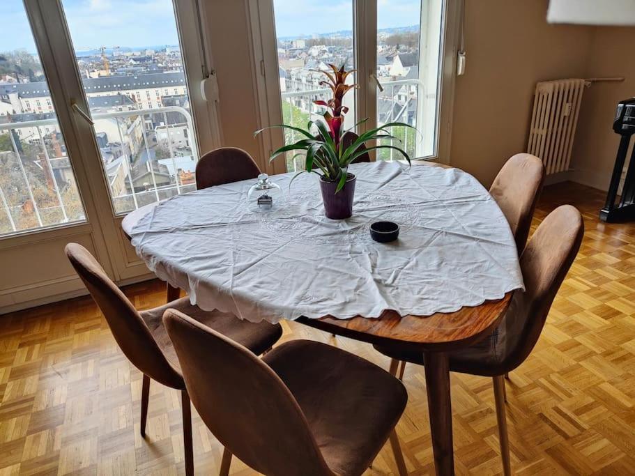 Superbe Appartement Lumineux Avec Vue Imprenable Tours Exteriör bild